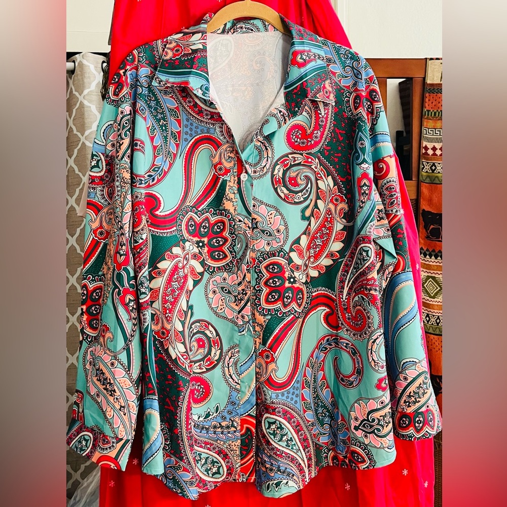 Long sleeved paisley printed blouse